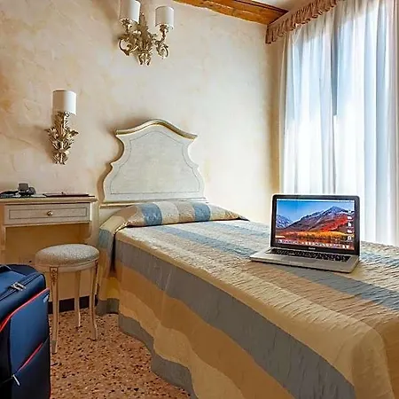 Mercurio Hotel